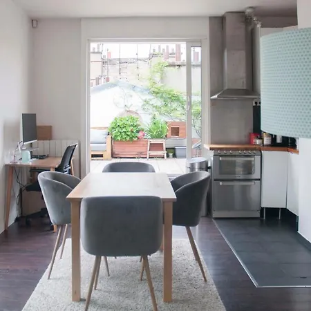 Charming Design Apt With Terrace In Paris Διαμέρισμα